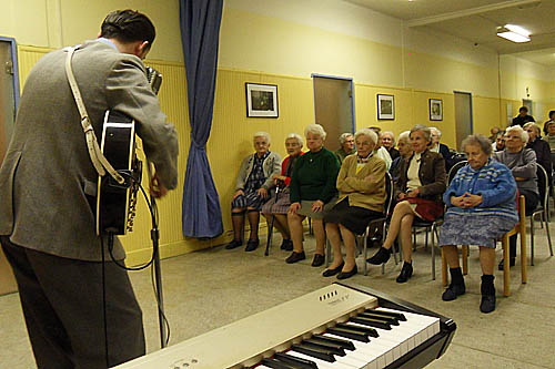 The audience at the nursing home (lady on the right almost 100 years old!!)